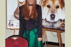 Charlotte Laws at an animal fundraiser